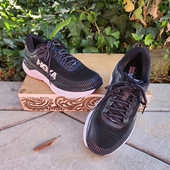 Hoka One One Bondi 7 Athletic Shoes - Picture 10 of 10